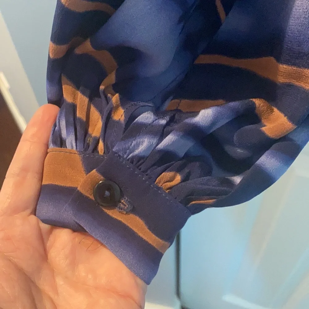 Aaron Ashe blouse - Picture 4 of 5